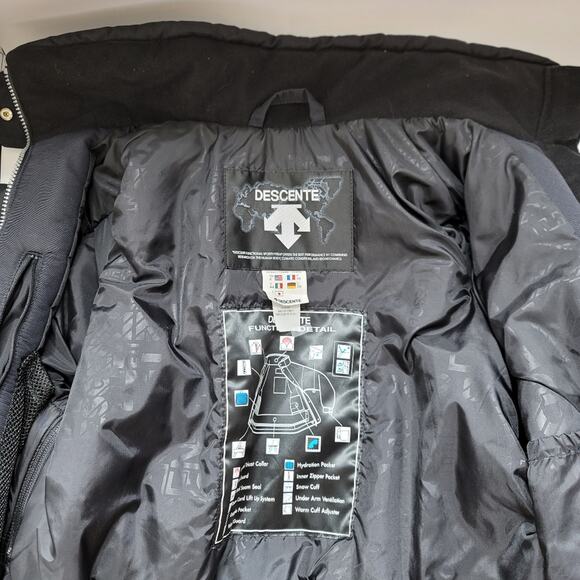 Vintage Descente Ski Jacket, Size 8US, Women's Coat, Black, Water-Resistant RARE - Picture 14 of 16